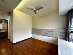 Waterfront Gold (D16), Condominium #566572291